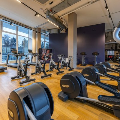 MYGym_Prime_03_Cardio_Bikes_premium